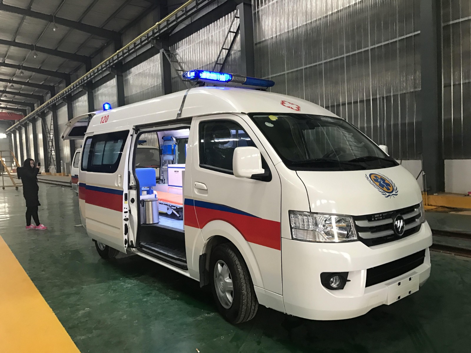 舟曲县救护车转院
